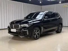 2022 BMW X5 40Li Premium M Sport Package, чёрный — фото 2