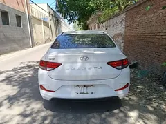 2020 Hyundai Elantra 1.6L AT GL, белый — фото 6