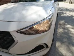 2020 Hyundai Elantra 1.6L AT GL, белый — фото 24