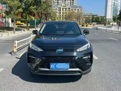 2022 Toyota Wildlander 2.5L Hybrid E-CVT 4WD Luxury Plus, чёрный — фото 2