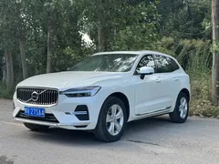 2022 Volvo XC60 4WD Zhiyi Luxury, белый — фото 2