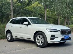 2022 Volvo XC60 4WD Zhiyi Luxury, белый — фото 3