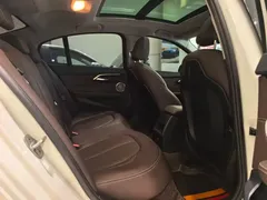 2023 BMW 1 Series 120i M Sport, белый — фото 14