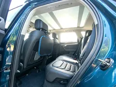 2021 Volkswagen Touareg 2.0TSI, синий — фото 8