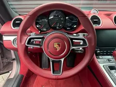 2022 Porsche 718 Cayman 2.0T — фото 7