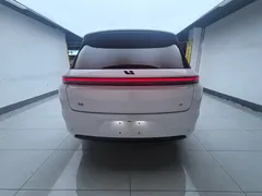 2025 Li Auto L8 Ultra, белый — фото 5