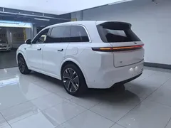 2025 Li Auto L8 Ultra, белый — фото 6