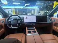2025 Li Auto L8 Ultra, белый — фото 7