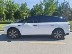 2025 Li Auto i6 4WD Standard, белый — фото 6