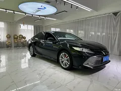 2021 Toyota Camry 2.5Q Flagship — фото 3
