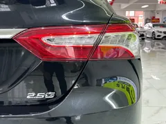 2021 Toyota Camry 2.5Q Flagship — фото 8