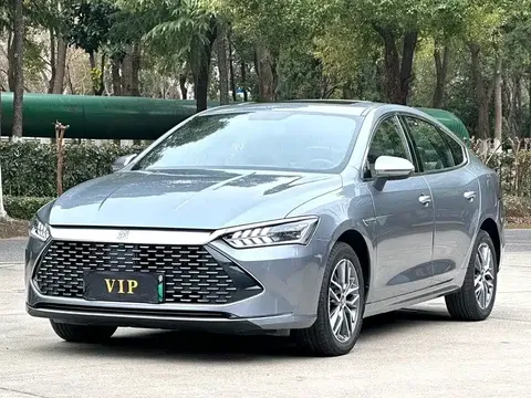 2023 BYD Qin PLUS DM-i 120KM