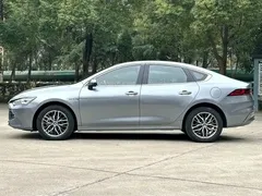 2023 BYD Qin PLUS DM-i 120KM — фото 4