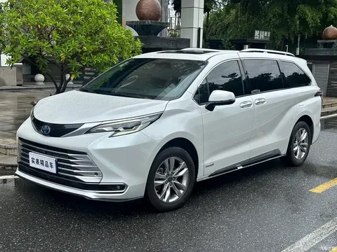 Toyota Sienna 2021