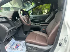 2021 Toyota Sienna 2.5L Hybrid Platinum — фото 4