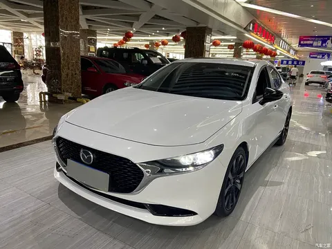 2022 Mazda 3 2.0L AT