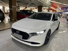 2022 Mazda 3 2.0L AT, белый — фото 1