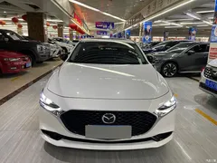 2022 Mazda 3 2.0L AT, белый — фото 2