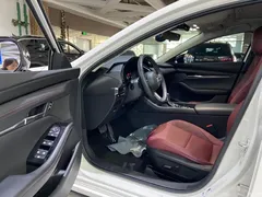 2022 Mazda 3 2.0L AT, белый — фото 7