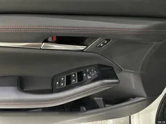 2022 Mazda 3 2.0L AT, белый — фото 15