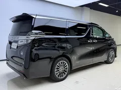 2021 Toyota Vellfire Crown Hybrid 2.5L HV Premium — фото 22