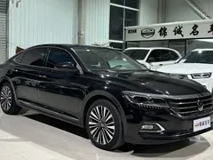 2021 Volkswagen Passat 330TSI Luxury, чёрный — фото 3