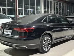 2021 Volkswagen Passat 330TSI Luxury, чёрный — фото 4
