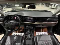 2021 Volkswagen Passat 330TSI Luxury, чёрный — фото 11