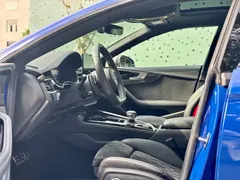 2020 Audi RS 5 2.9T Sportback, синий — фото 12