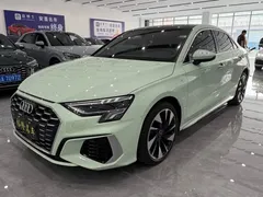 2023 Audi A3 L Limousine 35 TFSI Fashion Sport, зелёный — фото 1