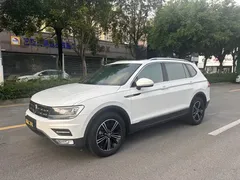 2021 Volkswagen Tiguan L 330TSI AT 2WD, белый — фото 1