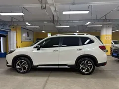 2024 Subaru Forester 2.5i AWD Flagship EyeSight, белый — фото 4