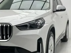 2023 BMW X1 X, белый — фото 4
