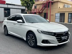 2022 Honda Accord Hybrid 2.0L, белый — фото 3