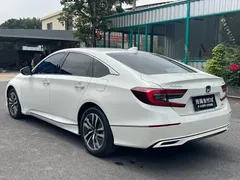 2022 Honda Accord Hybrid 2.0L, белый — фото 7