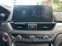 2022 Honda Accord Hybrid 2.0L, белый — фото 11