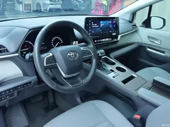 2023 Toyota Granvia 2.5L Hybrid Premium PLUS — фото 6