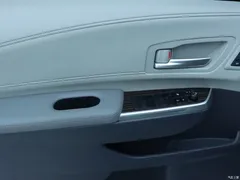 2023 Toyota Granvia 2.5L Hybrid Premium PLUS — фото 11