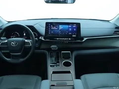 2023 Toyota Granvia 2.5L Hybrid Premium PLUS — фото 19