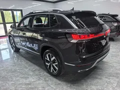 2023 Volkswagen Tayron 280TSI 2WD Plus, чёрный — фото 4