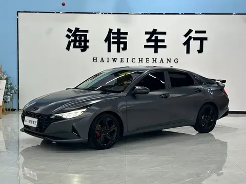 2022 Hyundai Elantra 1.5L CVT LUX Premium
