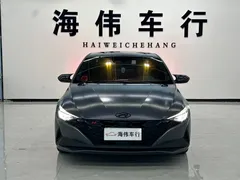 2022 Hyundai Elantra 1.5L CVT LUX Premium — фото 2