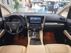 2021 Toyota Alphard Hybrid 2.5L Premium — фото 25