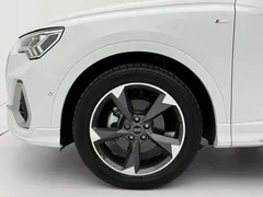 2023 Audi Q3 35 TFSI 1.4T, белый — фото 23