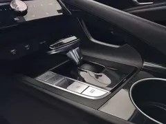 2022 Hyundai Elantra 1.5L CVT LUX Premium, белый — фото 7