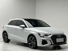 2023 Audi A3 Sportback 35 TFSI Fashion Sport, белый — фото 3