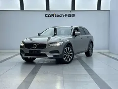 2022 Volvo V90 Cross Country B5 AWD — фото 1