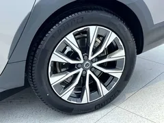 2022 Volvo V90 Cross Country B5 AWD — фото 9