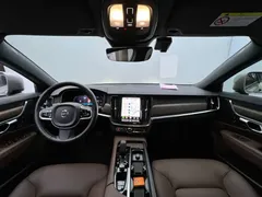 2022 Volvo V90 Cross Country B5 AWD — фото 14