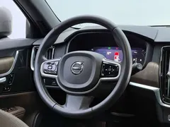2022 Volvo V90 Cross Country B5 AWD — фото 33